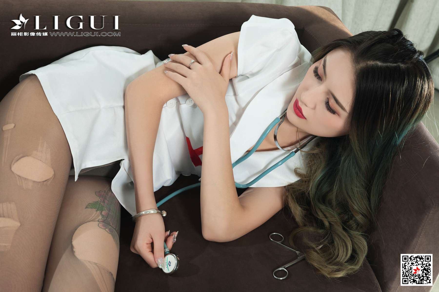 Ligui丽柜 2020.11.11 网络丽人 Model 甜甜 在线浏览
