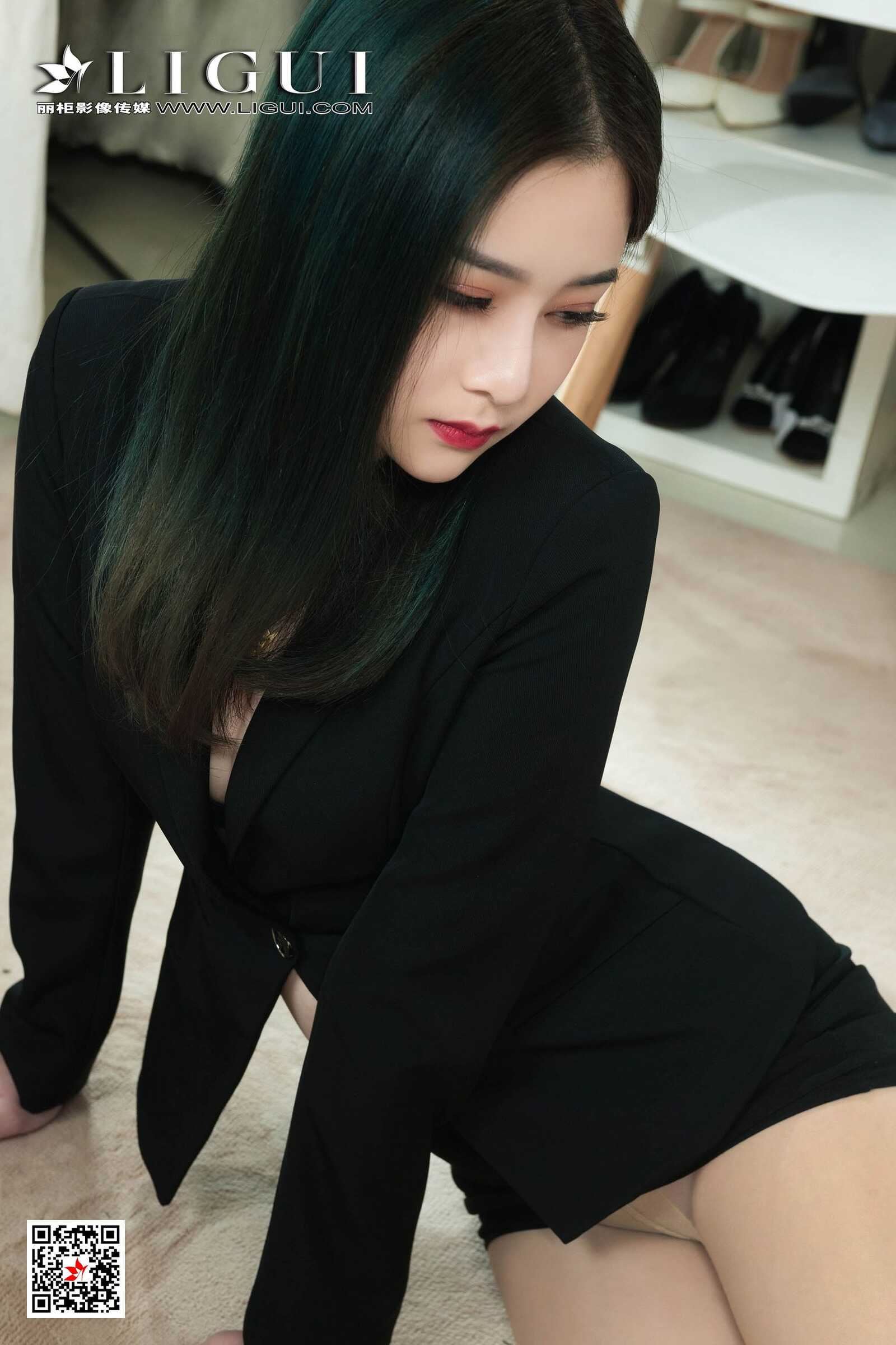 Model 婷婷《绿发秘书》 丽柜Ligui 写真集