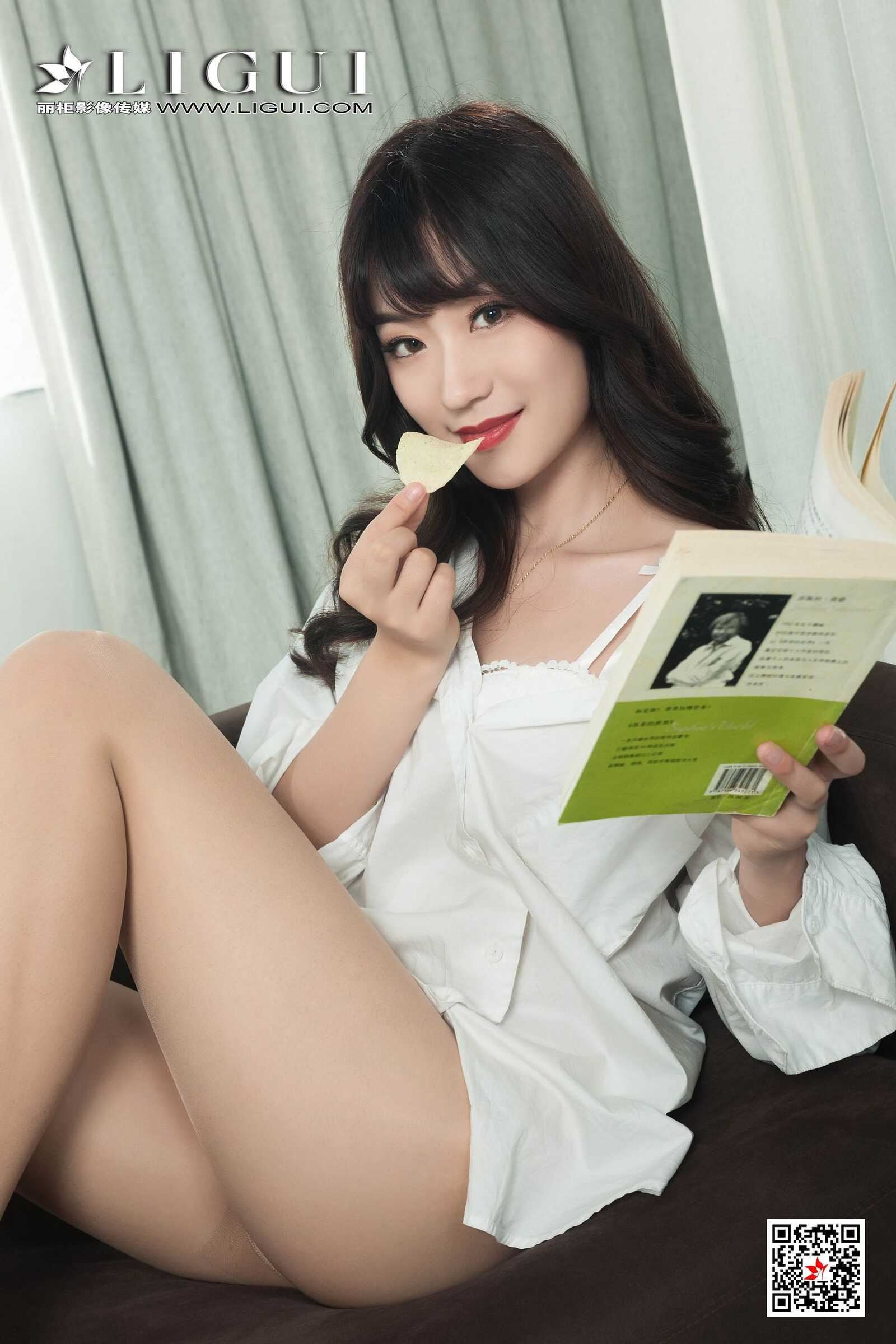 安娜《白衬衫肉丝女郎》 丽柜Ligui 写真集